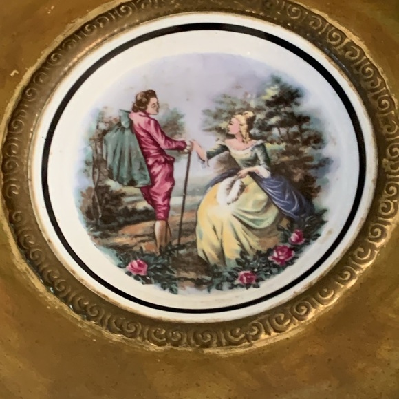 Set 2 Regency Bone China Brass and Ceramic Victorian Courting Scence‎ wall plate - Picture 9 of 11